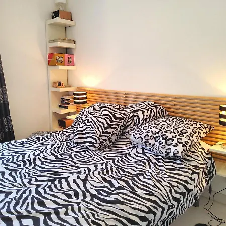 Quintessence Apartment *